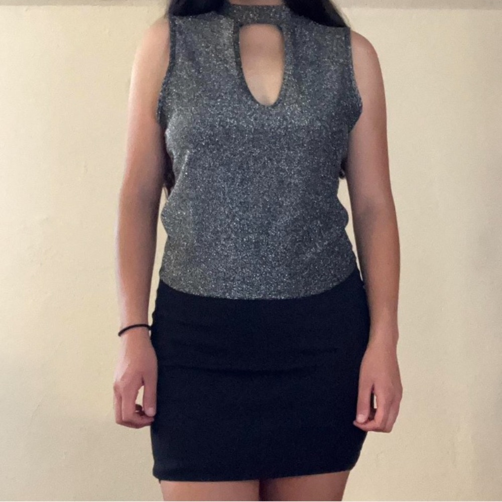 Gaze USA Black & Silvery Sparkly Glittery
Cutout Mock Neck Sleeveless Top M